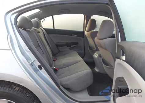 2011 Honda Accord 2.4 Lx z USA, uszkodzony, nr VIN 1HGCP2F3XBA017943